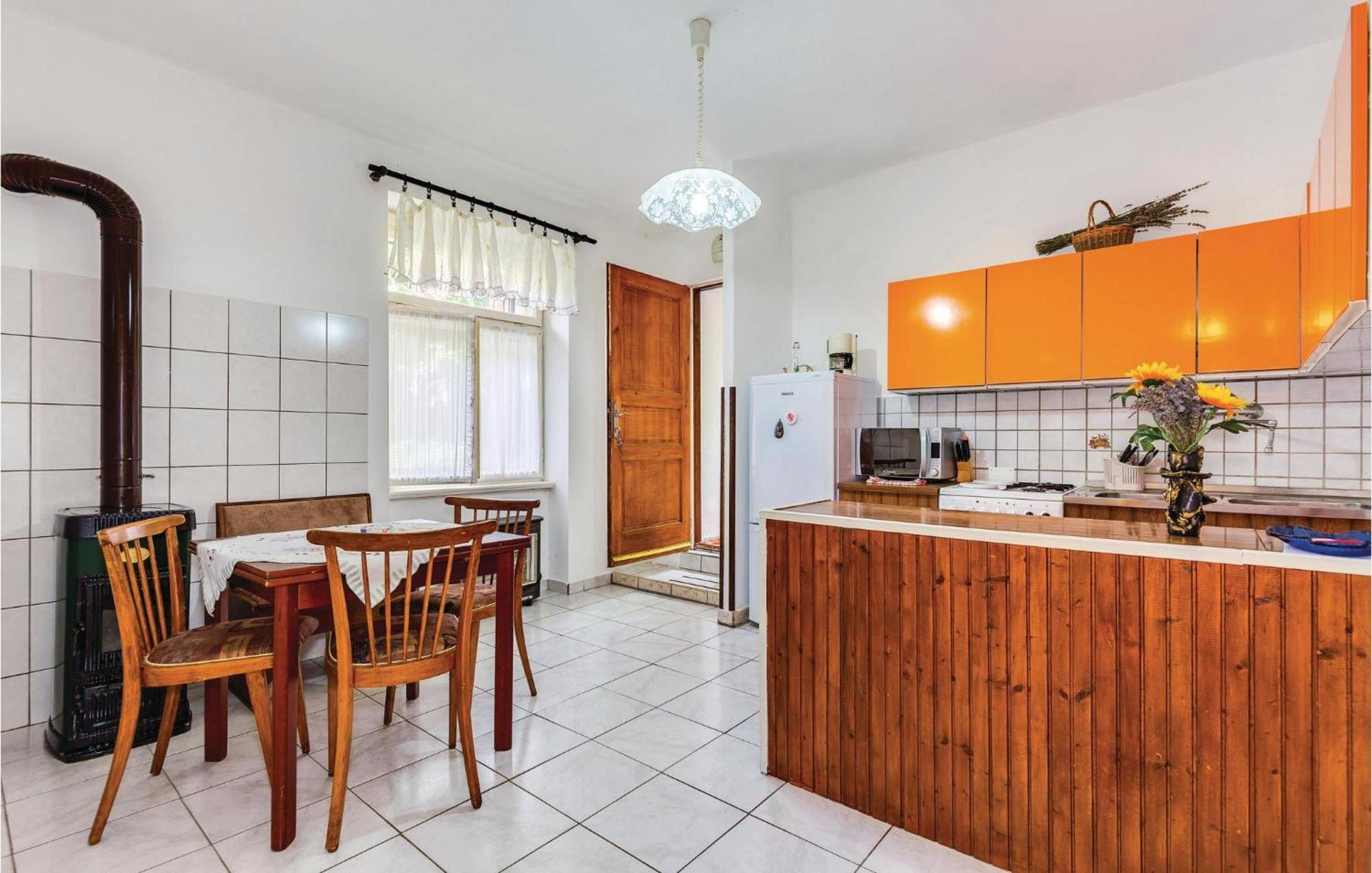1 Bedroom Beautiful Apartment In Bakar Exterior foto